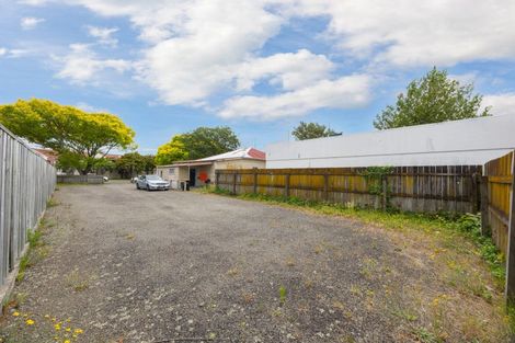 Photo of property in 1 Ranfurly Street, Palmerston North, 4410