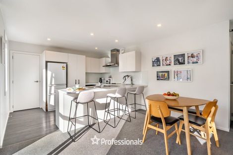 Photo of property in 393 Stokes Valley Road, Stokes Valley, Lower Hutt, 5019