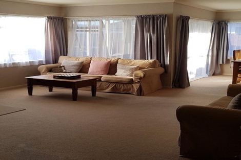 Photo of property in 19 Edgewater Grove, Whakatane, 3120
