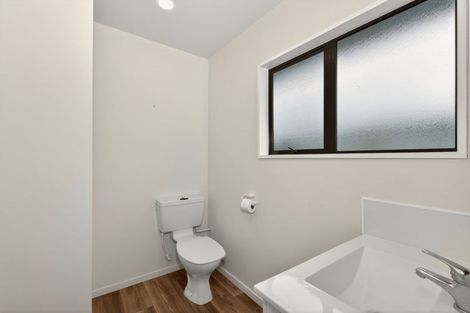 Photo of property in 122 Somerfield Street, Somerfield, Christchurch, 8024