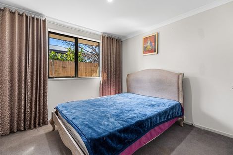 Photo of property in 8 Ballintoy Park Drive, Welcome Bay, Tauranga, 3175