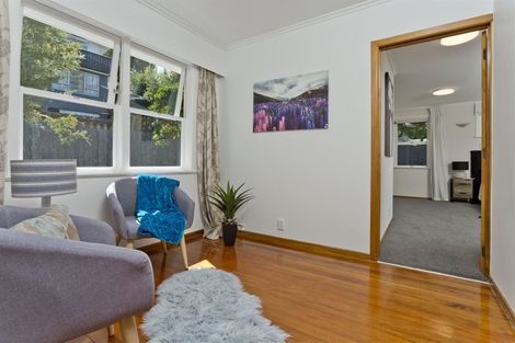 Photo of property in 37 Orion Place, Hillcrest, Auckland, 0627