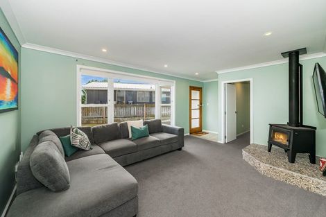 Photo of property in 17 Winton Street, Paraparaumu Beach, Paraparaumu, 5032