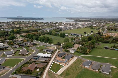 Photo of property in 49d Western Avenue, Omokoroa, 3172