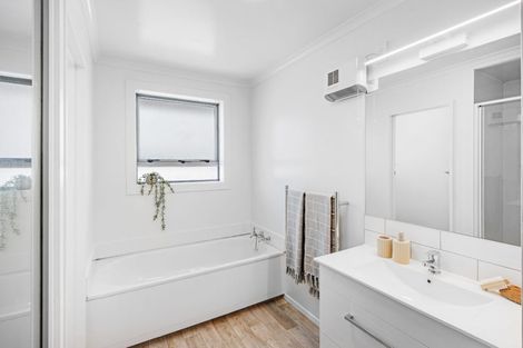 Photo of property in 1/18a Prossers Road, Saint Martins, Christchurch, 8022