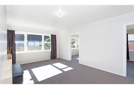 Photo of property in 74 Russley Road, Russley, Christchurch, 8042
