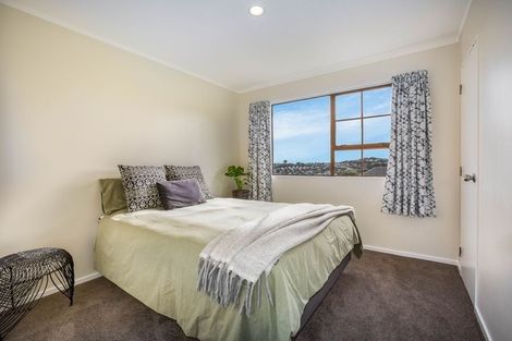 Photo of property in 25 Staysail Place, Whitby, Porirua, 5024