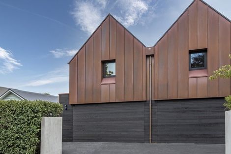 Photo of property in 87 Holly Road, St Albans, Christchurch, 8014