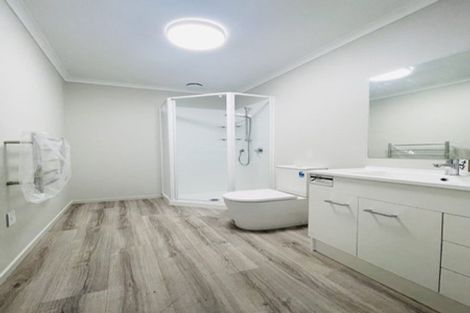 Photo of property in 6d Melleray Place, Randwick Park, Auckland, 2105