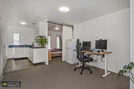 Photo of property in 24 Mountain Road, Morningside, Whangarei, 0110