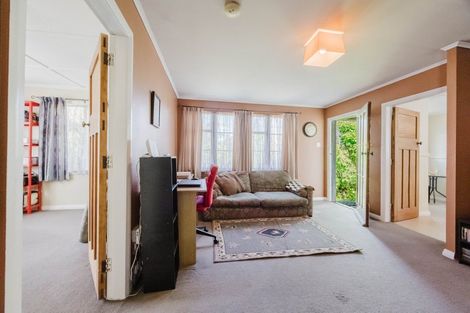 Photo of property in 18 Great North Road, Waipawa, 4210