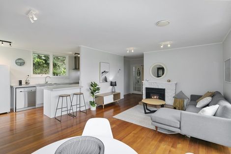 Photo of property in 156 Miromiro Road, Normandale, Lower Hutt, 5010