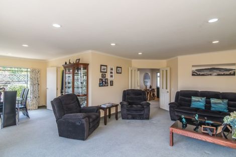 Photo of property in 4 Rifleman Lane, Paraparaumu Beach, Paraparaumu, 5032