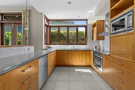 Photo of property in 1a Gillean Street, Havelock North, 4130