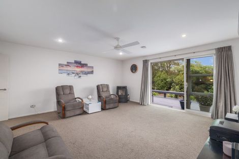 Photo of property in 10 Cowper Place, Avondale, Christchurch, 8061