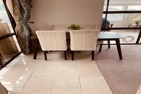 Photo of property in 11 Te Kiteroa Grove, Churton Park, Wellington, 6037