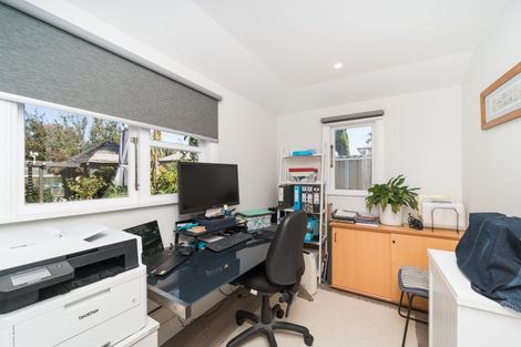 Photo of property in 360 Featherston Street, Palmerston North, 4414