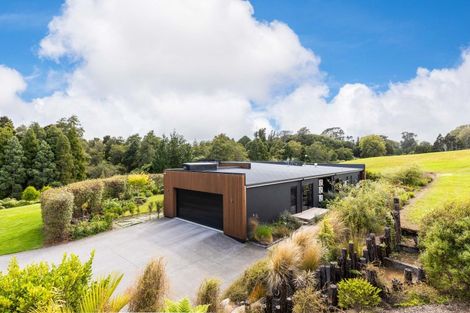 Photo of property in 80a Henwood Road, Paraite, New Plymouth, 4372