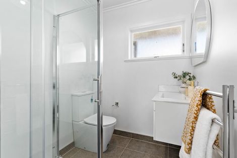 Photo of property in 1/34 Evelyn Place, Hillcrest, Auckland, 0627