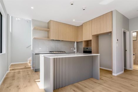 Photo of property in 36 Whakairo Crescent, Gulf Harbour, Whangaparaoa, 0930