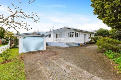 Photo of property in 15 Albert Street, Papakura, 2110