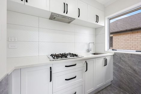 Photo of property in 85c Lake Panorama Drive, Henderson Valley, Auckland, 0614