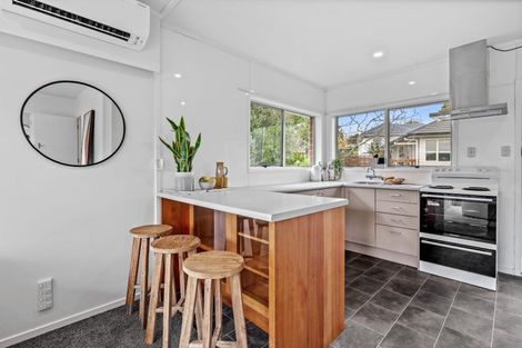 Photo of property in 2/19 Bentley Avenue, Glenfield, Auckland, 0629