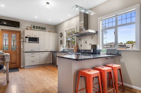 Photo of property in 2 Kenwyn Avenue, St Albans, Christchurch, 8052