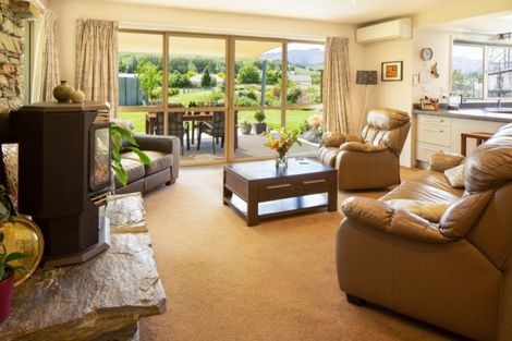 Photo of property in 12 Herries Lane, Lake Hayes, Queenstown, 9304