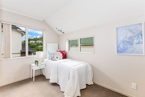 Photo of property in 5/16 Black Rock Road, Newlands, Wellington, 6037