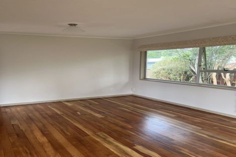 Photo of property in 1/24 Hillcrest Avenue, Hillcrest, Auckland, 0627