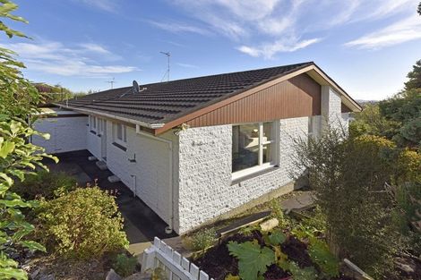 Photo of property in 1/2 Conifer Place, Huntsbury, Christchurch, 8022