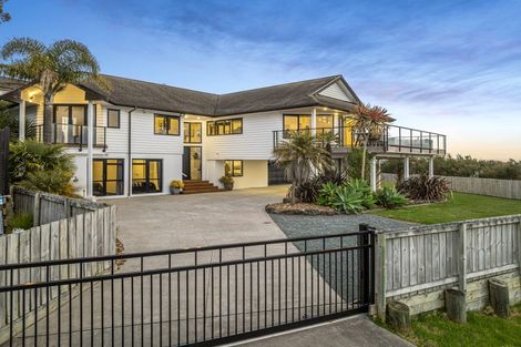 Photo of property in 5 Ti Tree Lane, Stanmore Bay, Whangaparaoa, 0932