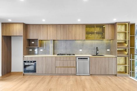 Photo of property in 2- 4 Alston Avenue, Kelston, Auckland, 0602
