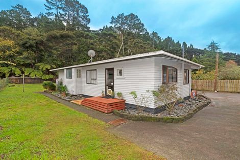 Photo of property in 21a Birdwood Road, Swanson, Auckland, 0612