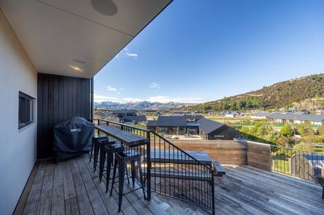 Photo of property in 2 Maryburn Lane, Wanaka, 9305