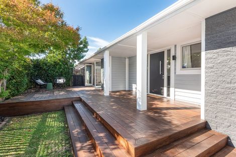Photo of property in 2 Sarabande Avenue, Redwood, Christchurch, 8051
