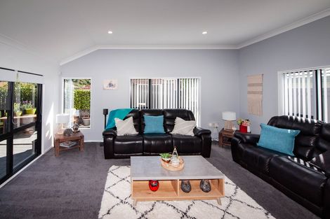 Photo of property in 74 Abilene Crescent, Churton Park, Wellington, 6037