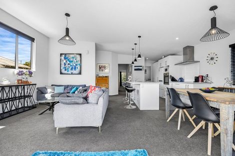 Photo of property in 11 Wades Avenue, Saint Martins, Christchurch, 8022