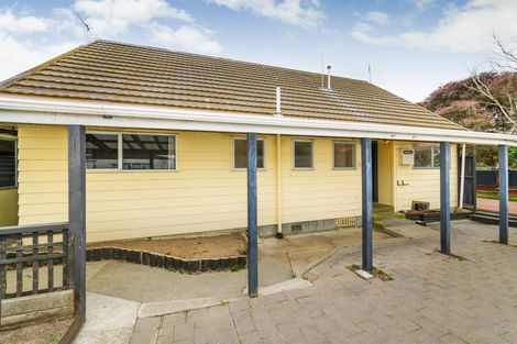 Photo of property in 8 Buller Place, Westbrook, Palmerston North, 4412