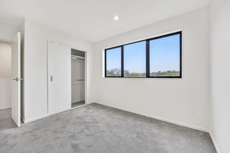 Photo of property in 4/163 Edmonton Road, Te Atatu South, Auckland, 0610