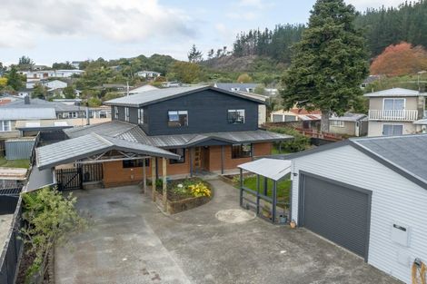 Photo of property in 55 Moeraki Road, Maoribank, Upper Hutt, 5018