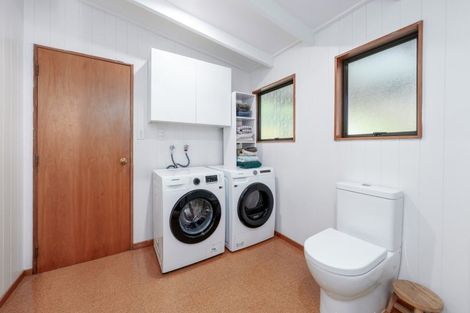 Photo of property in 21 Kowhai Drive, Wanaka, 9305