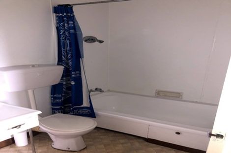 Photo of property in Hobson Court Flats, 38/70u Hobson Street, Thorndon, Wellington, 6011