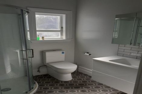 Photo of property in 126 Wallace Street, Mount Cook, Wellington, 6021