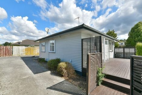 Photo of property in 73a Awaroa Road, Helensville, 0800