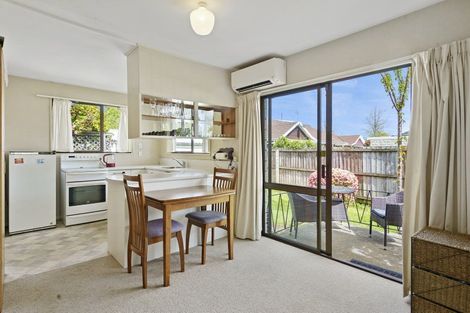 Photo of property in 1/22 Camrose Place, Ilam, Christchurch, 8041