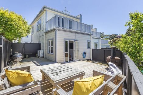 Photo of property in 25u8 Mana Street, Vogeltown, Wellington, 6021