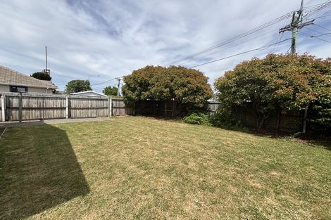 Photo of property in 2 Wildwood Avenue, Wainoni, Christchurch, 8061