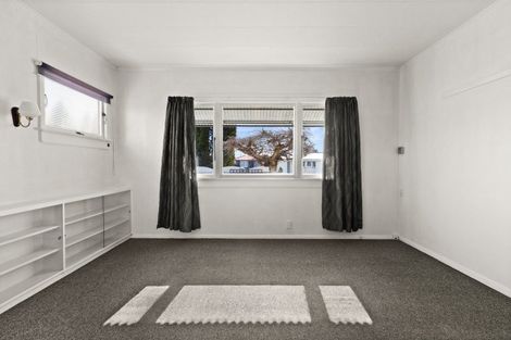 Photo of property in 210 Mcleod Street, Camberley, Hastings, 4120